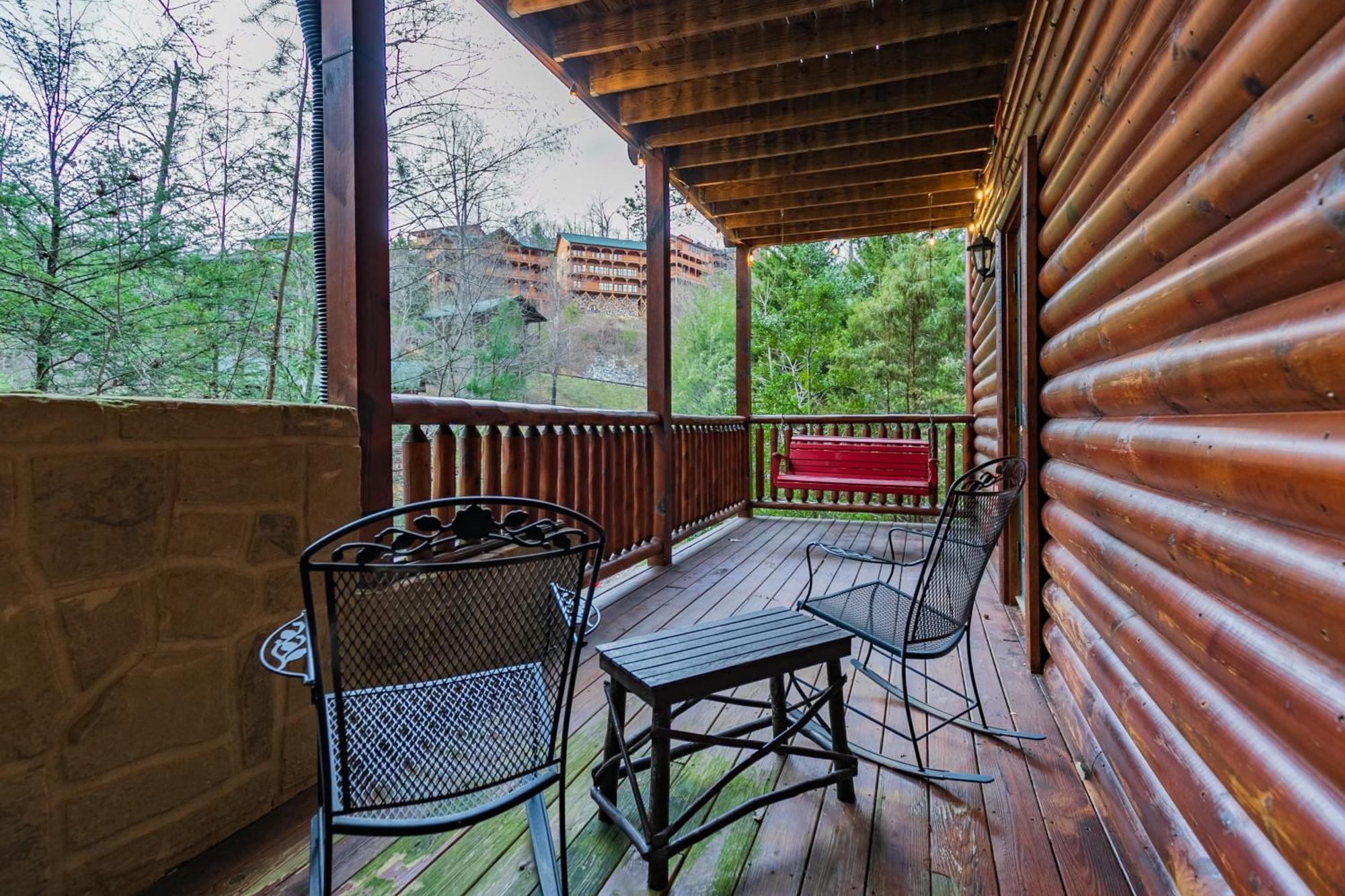 Spacious Resort Log Cabin, Easy Drive, Hot Tub, Arcade Gameroom, Mountain Vibe Gatlinburg Kültér fotó