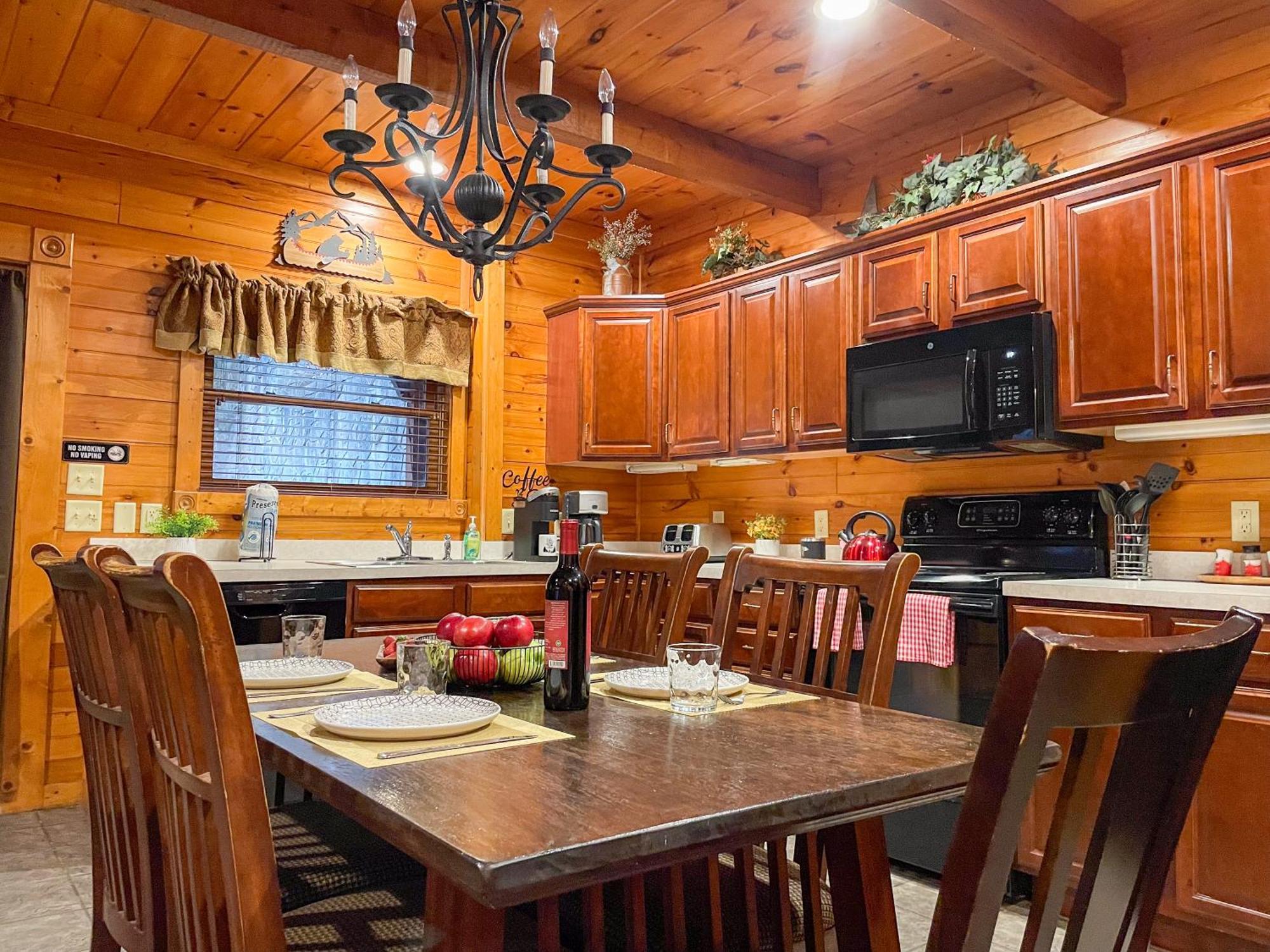Spacious Resort Log Cabin, Easy Drive, Hot Tub, Arcade Gameroom, Mountain Vibe Gatlinburg Kültér fotó